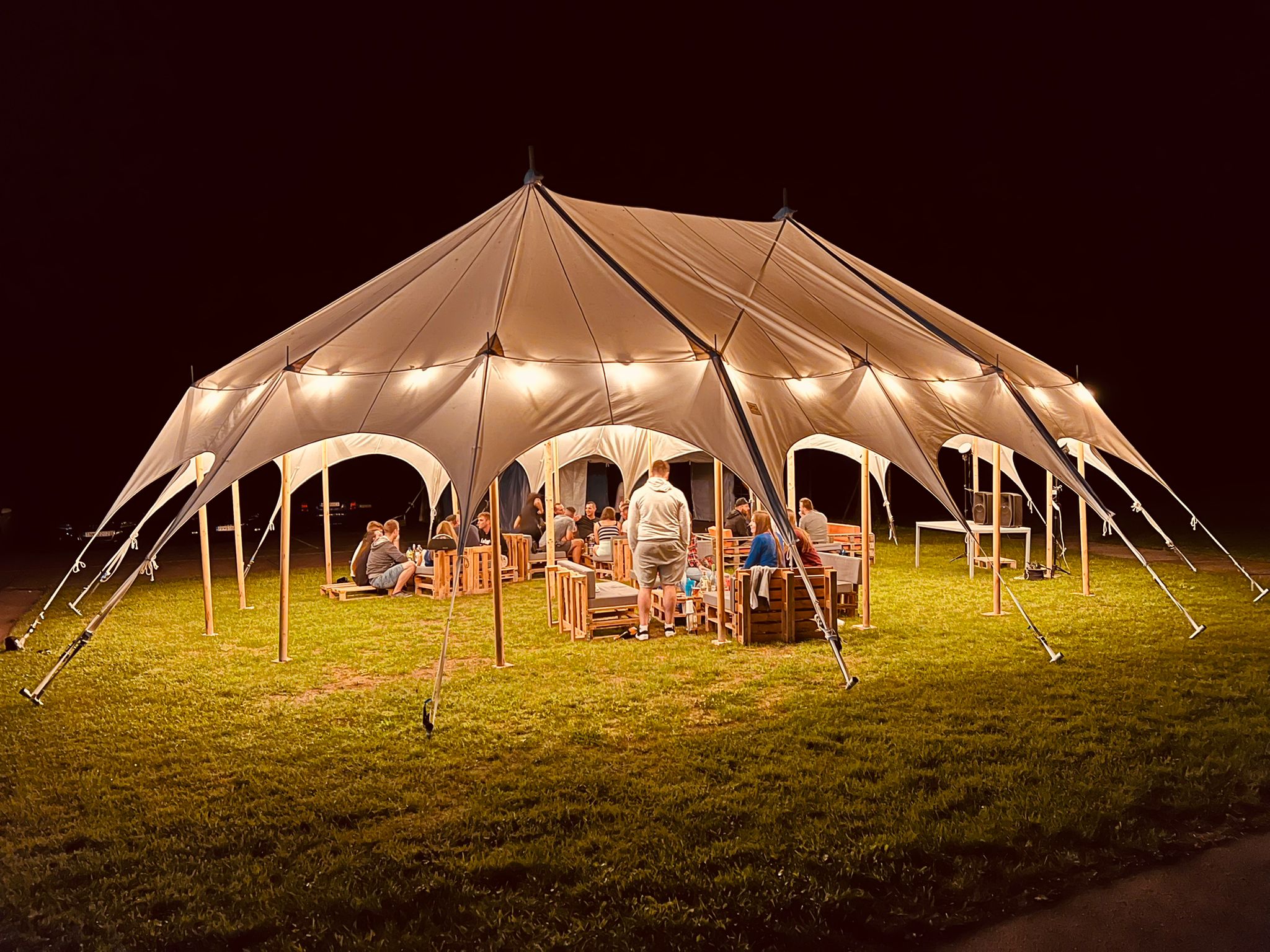 Šapitó párty stan na prenájom 12x8m